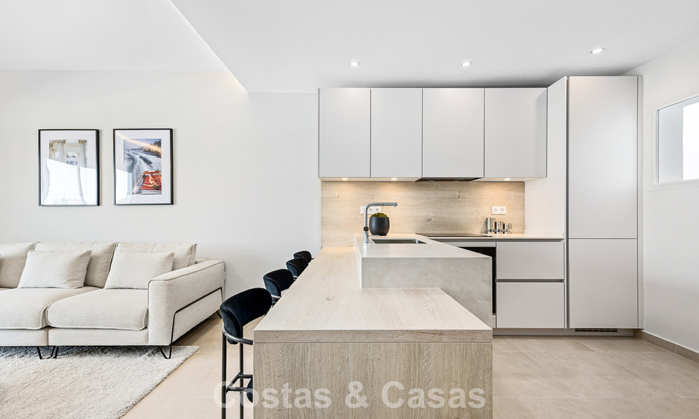 Renovated penthouse for sale in a popular golf urbanisation in Aloha, Nueva Andalucia, Marbella 778073