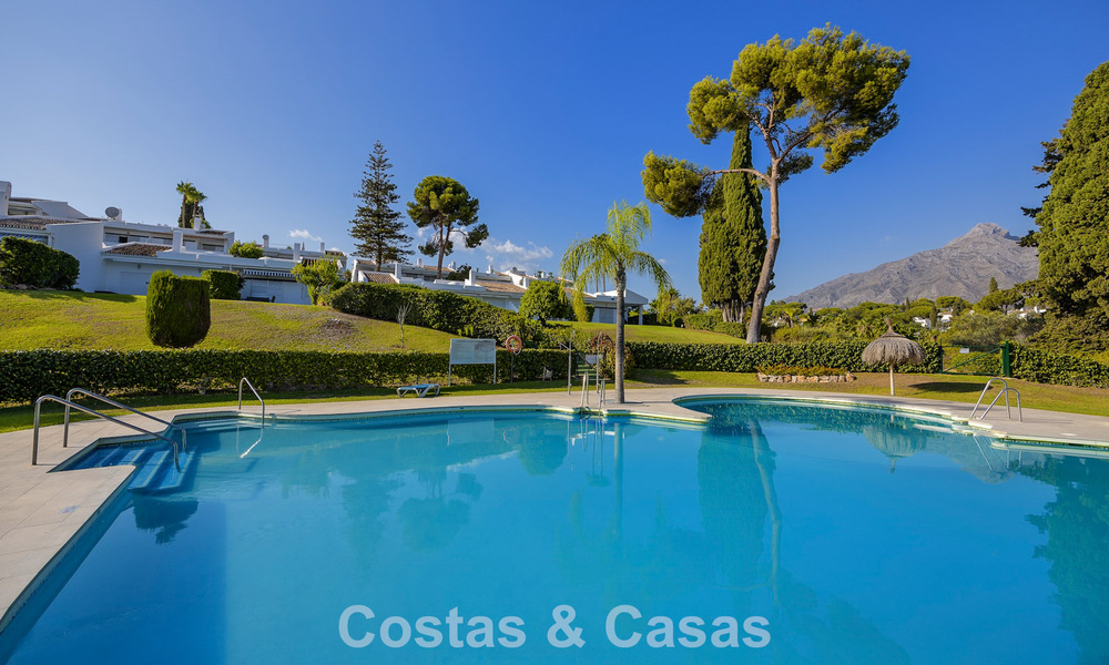 Renovated penthouse for sale in a popular golf urbanisation in Aloha, Nueva Andalucia, Marbella 778092