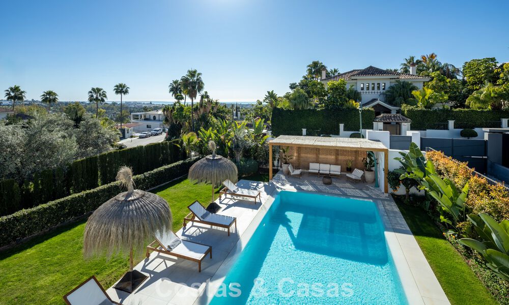 Modernist luxury villa with sea views for sale in a privileged residential area in Nueva Andalucia, Marbella 778290