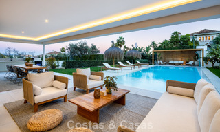 Modernist luxury villa with sea views for sale in a privileged residential area in Nueva Andalucia, Marbella 778310 