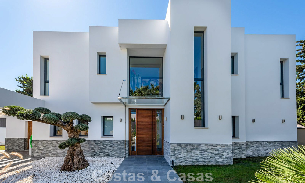 Modern 4 bedroom detached villa for sale beachside on the New Golden Mile between Marbella and Estepona 778223