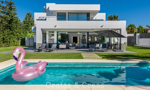 Modern 4 bedroom detached villa for sale beachside on the New Golden Mile between Marbella and Estepona 778225