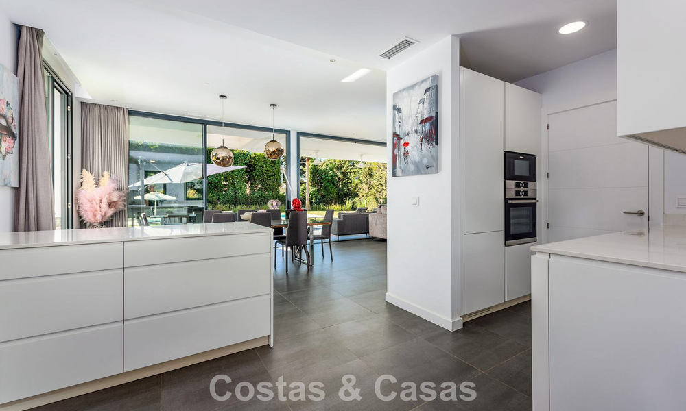 Modern 4 bedroom detached villa for sale beachside on the New Golden Mile between Marbella and Estepona 778252