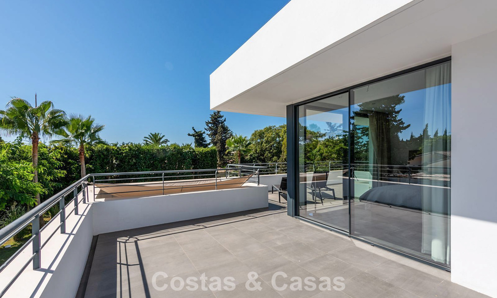 Modern 4 bedroom detached villa for sale beachside on the New Golden Mile between Marbella and Estepona 778269