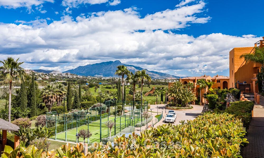 Fully renovated 3-bedroom garden apartment for sale in a luxury complex in Marbella - Benahavis 778527
