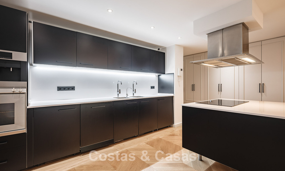 Fully renovated 3-bedroom garden apartment for sale in a luxury complex in Marbella - Benahavis 778537