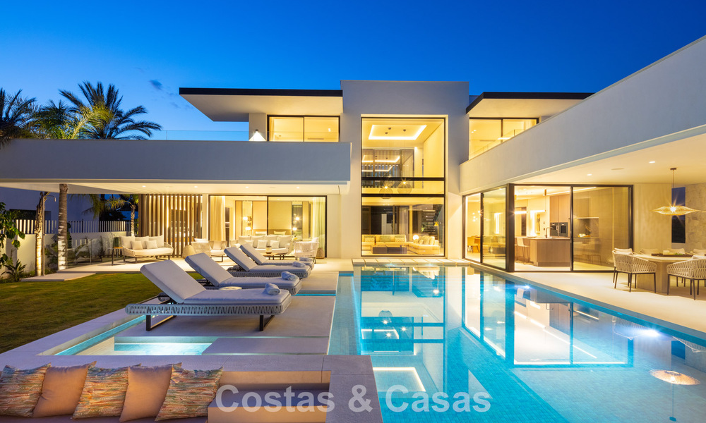 Sleek luxury villa for sale surrounded by golf courses in Nueva Andalucia’s valley, Marbella 778781