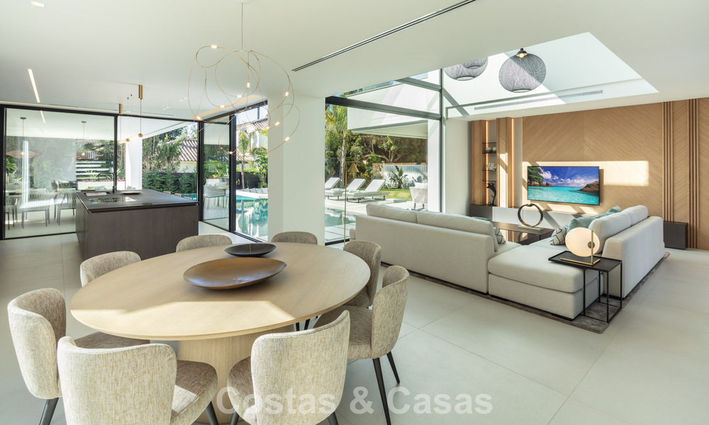 Sleek luxury villa for sale surrounded by golf courses in Nueva Andalucia’s valley, Marbella 778783