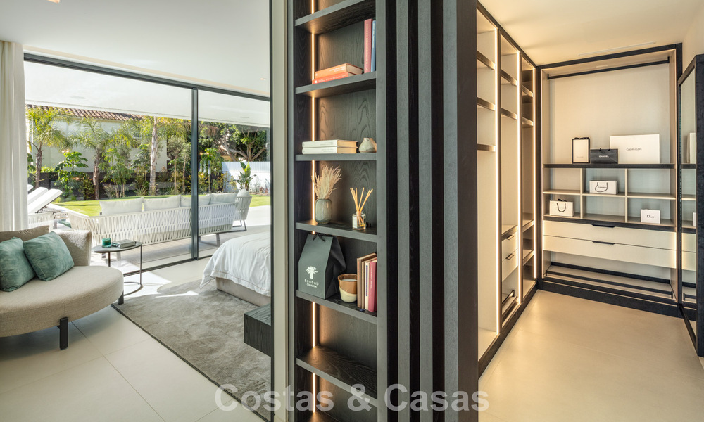 Sleek luxury villa for sale surrounded by golf courses in Nueva Andalucia’s valley, Marbella 778784