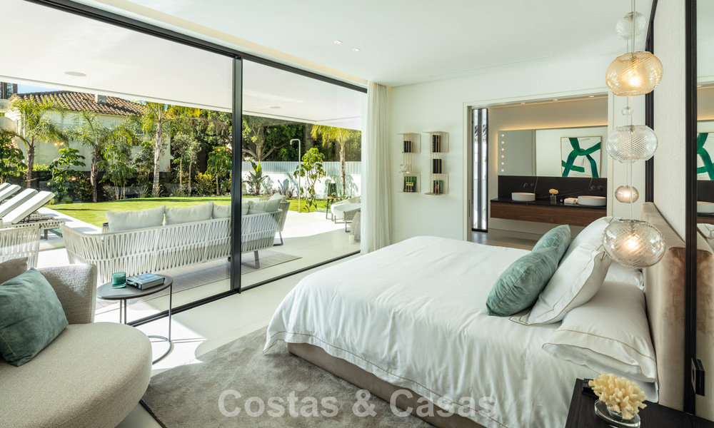 Sleek luxury villa for sale surrounded by golf courses in Nueva Andalucia’s valley, Marbella 778785