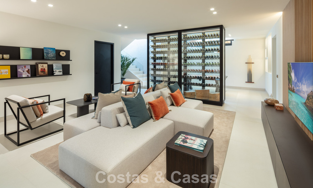 Sleek luxury villa for sale surrounded by golf courses in Nueva Andalucia’s valley, Marbella 778796