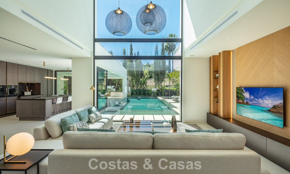 Sleek luxury villa for sale surrounded by golf courses in Nueva Andalucia’s valley, Marbella 778797