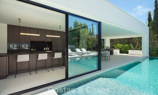 Sleek luxury villa for sale surrounded by golf courses in Nueva Andalucia’s valley, Marbella 778800 