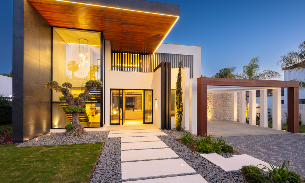 Sleek luxury villa for sale surrounded by golf courses in Nueva Andalucia’s valley, Marbella 778811