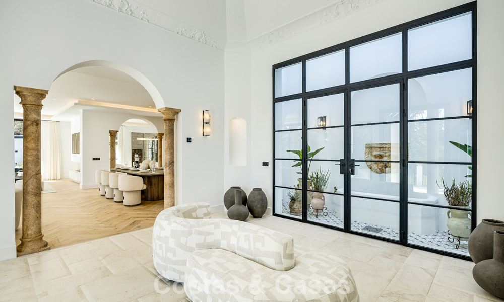 Stunning luxury villa for sale in contemporary Mediterranean architecture in a golf resort, Marbella - Benahavis 778442