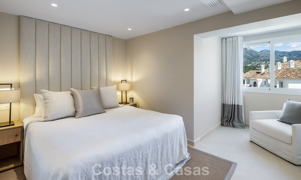 Beautifully renovated duplex penthouse for sale in an exclusive complex on Marbella’s prestigious Golden Mile 778625