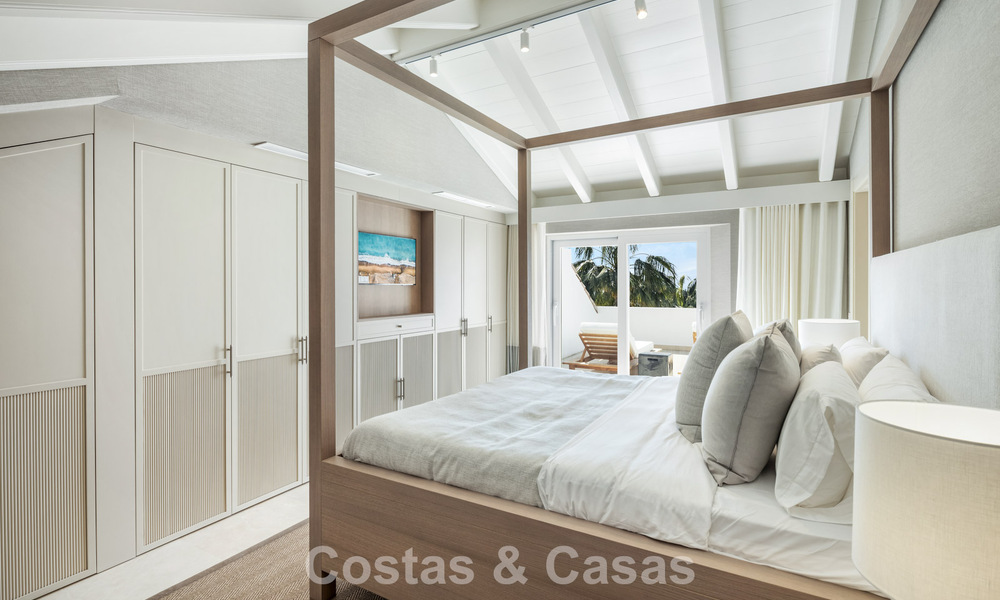 Beautifully renovated duplex penthouse for sale in an exclusive complex on Marbella’s prestigious Golden Mile 778634