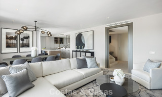 Beautifully renovated duplex penthouse for sale in an exclusive complex on Marbella’s prestigious Golden Mile 778637 