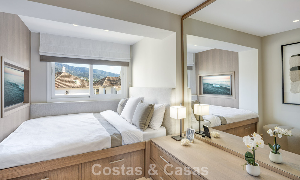 First class renovated duplex penthouse for sale in a gated luxury complex on Marbella’s sought-after Golden Mile 778648