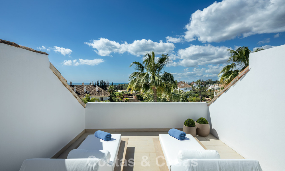 First class renovated duplex penthouse for sale in a gated luxury complex on Marbella’s sought-after Golden Mile 778649