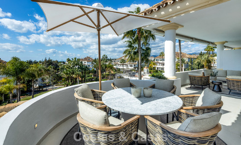 First class renovated duplex penthouse for sale in a gated luxury complex on Marbella’s sought-after Golden Mile 778658