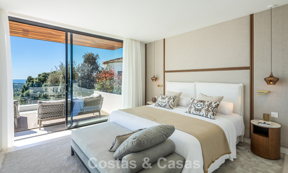 Sophisticated, new, luxury villa with panoramic sea views for sale in a gated community of La Quinta, Marbella - Benahavis 800531