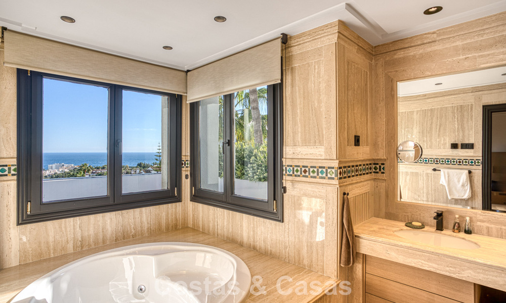 Luxury penthouse with sea views for sale in a gated community on Marbella’s coveted Golden Mile 778616