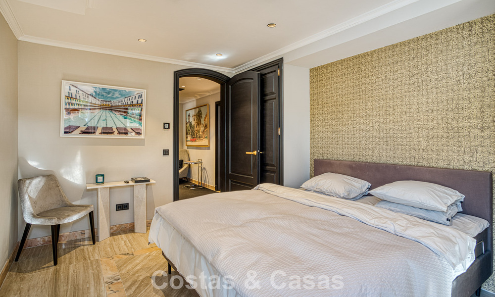 Luxury penthouse with sea views for sale in a gated community on Marbella’s coveted Golden Mile 778618
