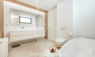 Prestigious 3-bedroom apartment for sale with stunning sea, golf and mountain views in La Quinta, Marbella - Benahavis 778726 