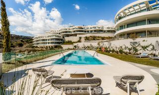 Prestigious 3-bedroom apartment for sale with stunning sea, golf and mountain views in La Quinta, Marbella - Benahavis 778744 