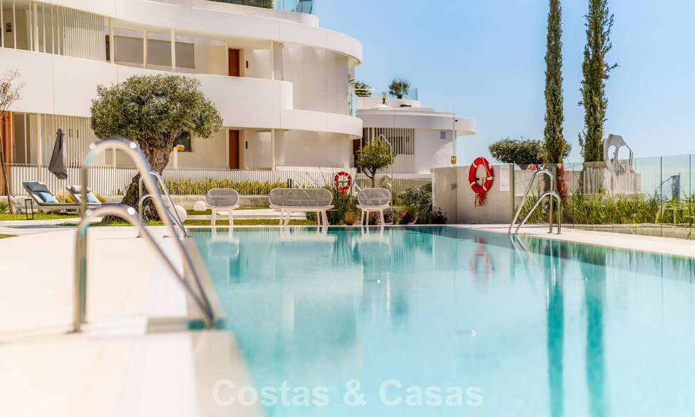 Prestigious 3-bedroom apartment for sale with stunning sea, golf and mountain views in La Quinta, Marbella - Benahavis 778747