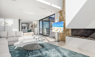 Move-in ready modern villa for sale, bordering the golf course in a sought-after residential area of Marbella - Benahavis 778674 