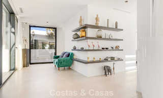 Move-in ready modern villa for sale, bordering the golf course in a sought-after residential area of Marbella - Benahavis 778675 