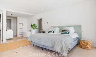 Move-in ready modern villa for sale, bordering the golf course in a sought-after residential area of Marbella - Benahavis 778683 