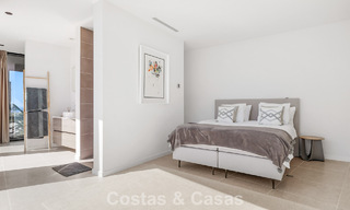 Move-in ready modern villa for sale, bordering the golf course in a sought-after residential area of Marbella - Benahavis 778690 