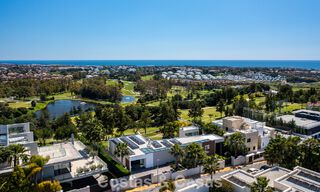 Move-in ready modern villa for sale, bordering the golf course in a sought-after residential area of Marbella - Benahavis 778708 