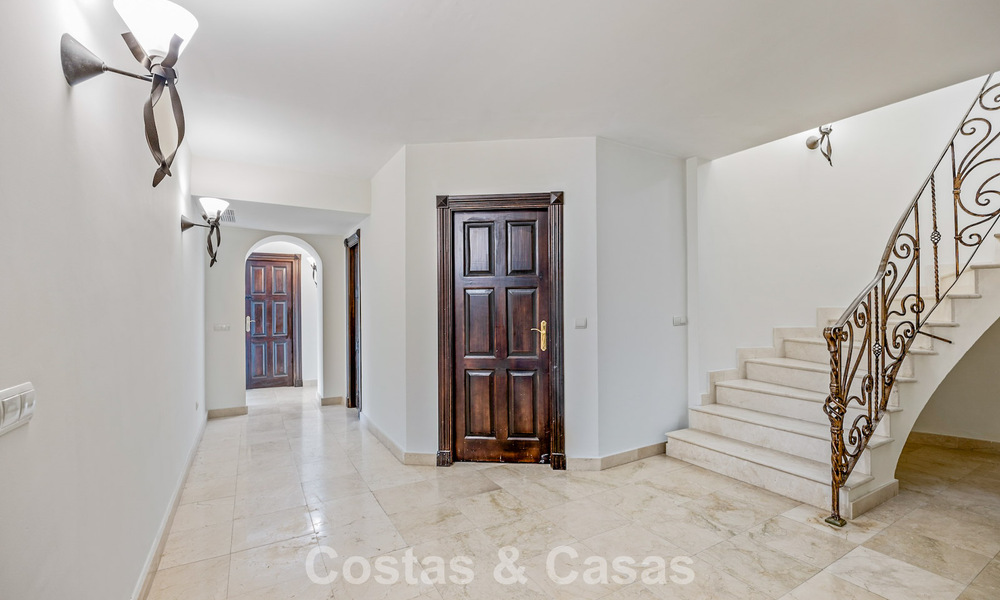 Luxury villa with unique architecture for sale surrounded by golf courses in Benahavis - Marbella 778896