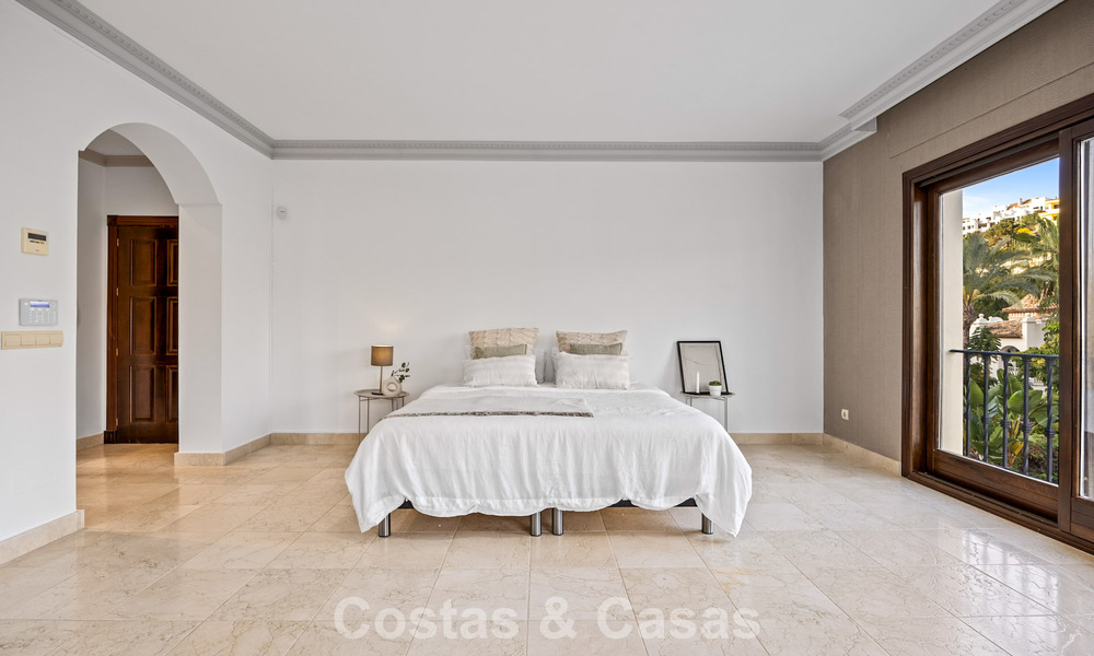 Luxury villa with unique architecture for sale surrounded by golf courses in Benahavis - Marbella 778902