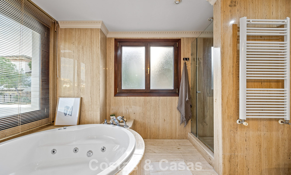 Luxury villa with unique architecture for sale surrounded by golf courses in Benahavis - Marbella 778903