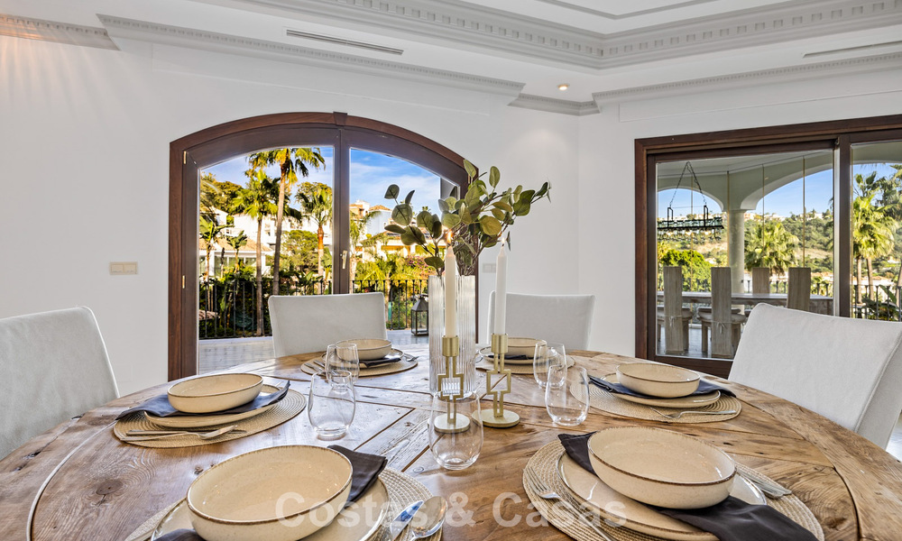Luxury villa with unique architecture for sale surrounded by golf courses in Benahavis - Marbella 778909