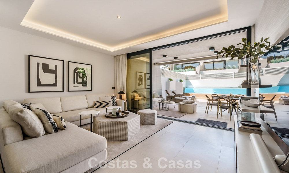 Move-in ready luxury property for sale within walking distance to the beach and Puerto Banus, Marbella 779240