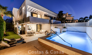 Move-in ready luxury property for sale within walking distance to the beach and Puerto Banus, Marbella 779254 