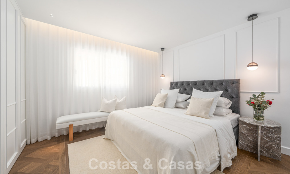 First-Class renovated beachfront apartment with sea views for sale on Marbella’s Golden Mile 779041