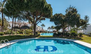 First-Class renovated beachfront apartment with sea views for sale on Marbella’s Golden Mile 779045 