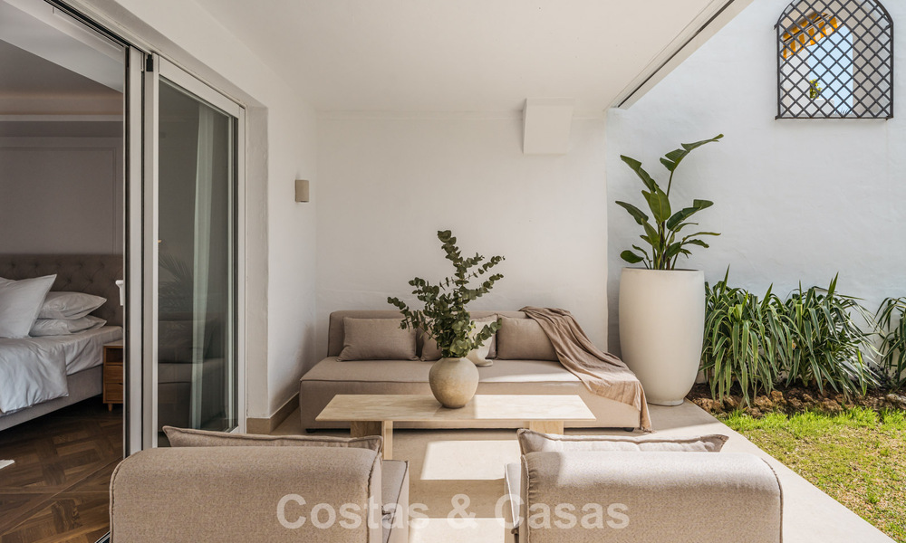 First-Class renovated beachfront apartment with sea views for sale on Marbella’s Golden Mile 779057