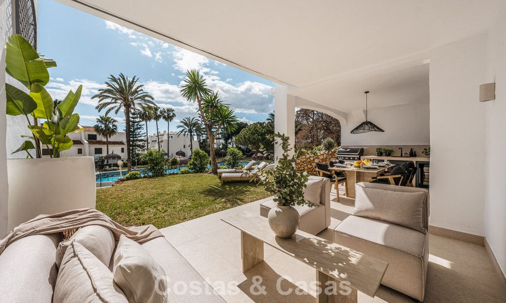First-Class renovated beachfront apartment with sea views for sale on Marbella’s Golden Mile 779064