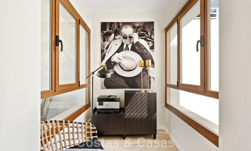 Frontline golf penthouse with stunning golf and sea views for sale in a gated community of Nueva Andalucia, Marbella 779097