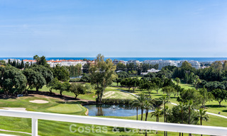 Frontline golf penthouse with stunning golf and sea views for sale in a gated community of Nueva Andalucia, Marbella 779098 