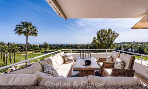 Frontline golf penthouse with stunning golf and sea views for sale in a gated community of Nueva Andalucia, Marbella 779108