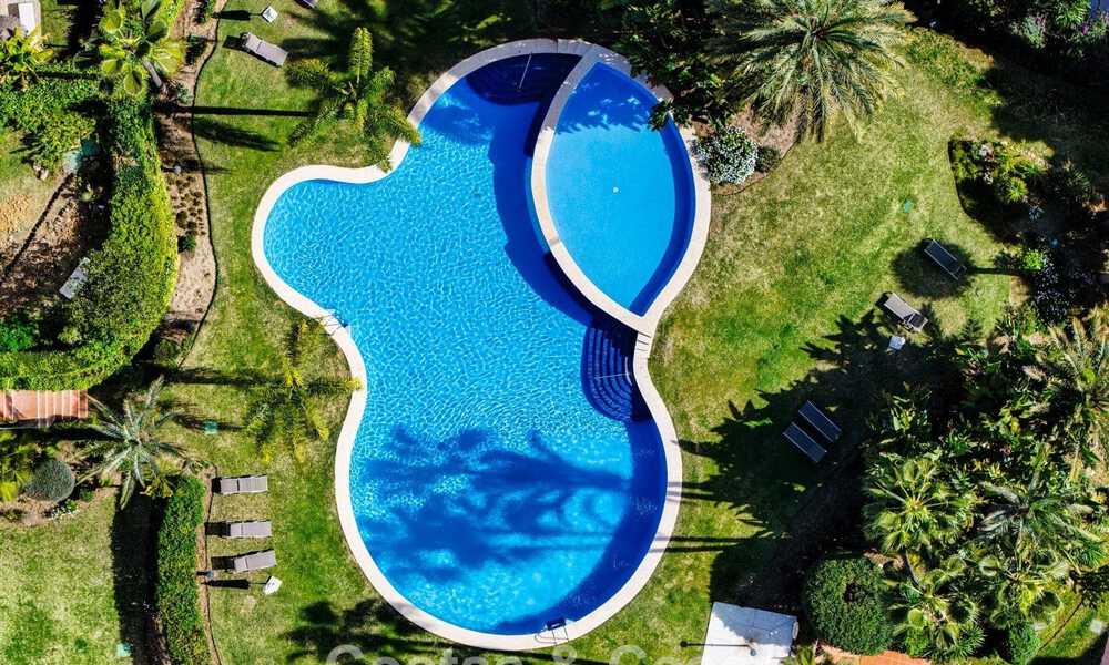 Frontline golf penthouse with stunning golf and sea views for sale in a gated community of Nueva Andalucia, Marbella 779115